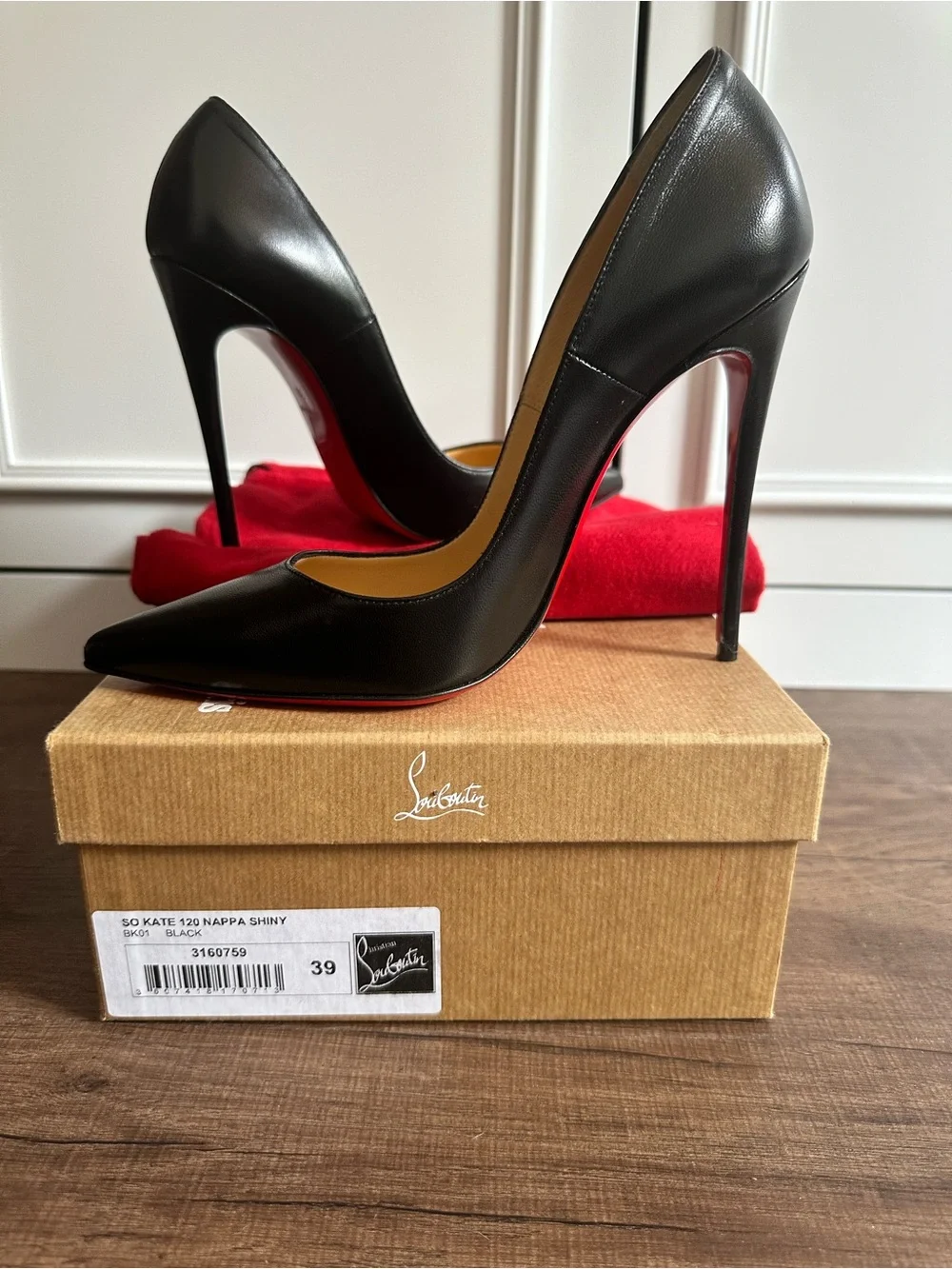 Christian Louboutin So Kate 120 Black Nappa Pointed Toe Pumps EU 39 Worn Once